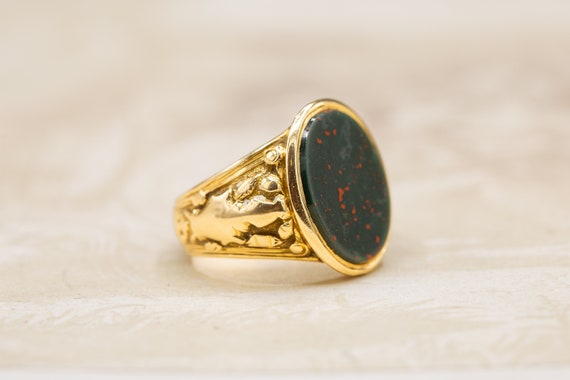 Victorian Bloodstone Antique Gold Signet Ring Sol… - image 8