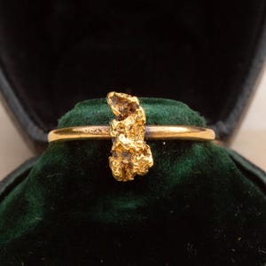 Antique Natural Gold Nugget Ring in 21k Gold, French Control Mark, C. 1900