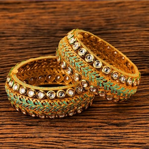 A pair of gold plated kundan bangles I rajwadi bangles bridal bangles | screw Kada | indian bangles Size 2.2