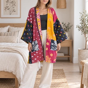 Vintage-Kimono-Jacke mit Blumenmuster: Wendbarer Baumwoll-Patchwork-Bademantel, Steppjacke
