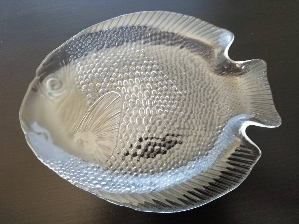 Vintage Arcoroc Clear Glass Fish PlatesSet de Etsy