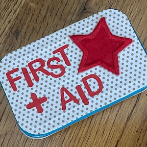 Trousse de premiers soins en métal menthe