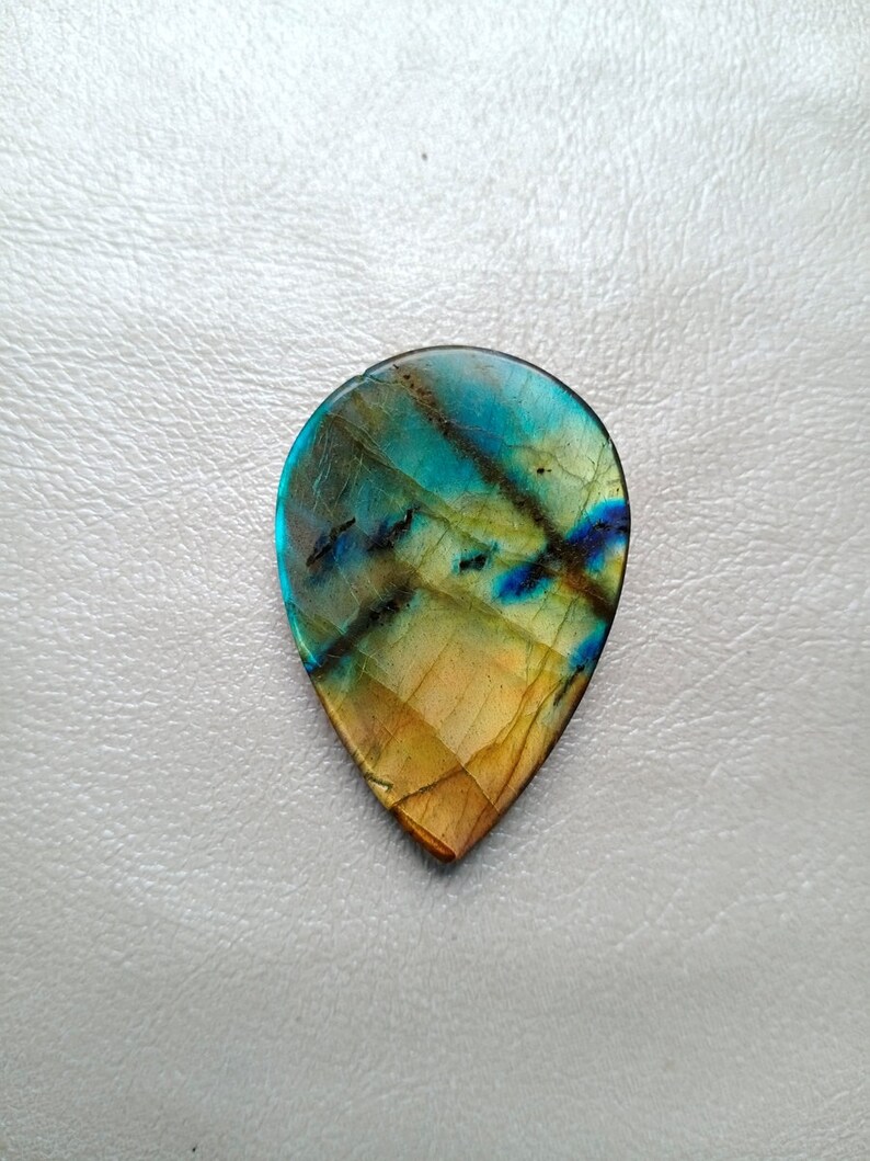 Likable Rare Multi Flashy Fire Labradorite Cabochon Pendant Jewelry Making Stone Labradorite Stone 44X30X6 mm 75 Crt Labradorite Gemstone