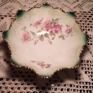 Süße Ombre Grüne Gewürz Schüssel mit Rosa Blumen und Goldrand