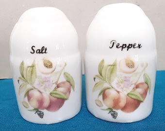 Peach Motif Salt And Pepper Shakers