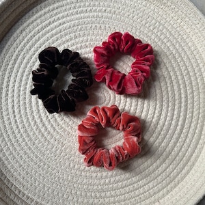 Lot de 3 chouchous fins en velours/couleurs d&#39;automne/VSCO/cadeau pour elle/bas de Noël/élastiques à cheveux/accessoires pour cheveux/velours/doux/noir appartenant/ensemble