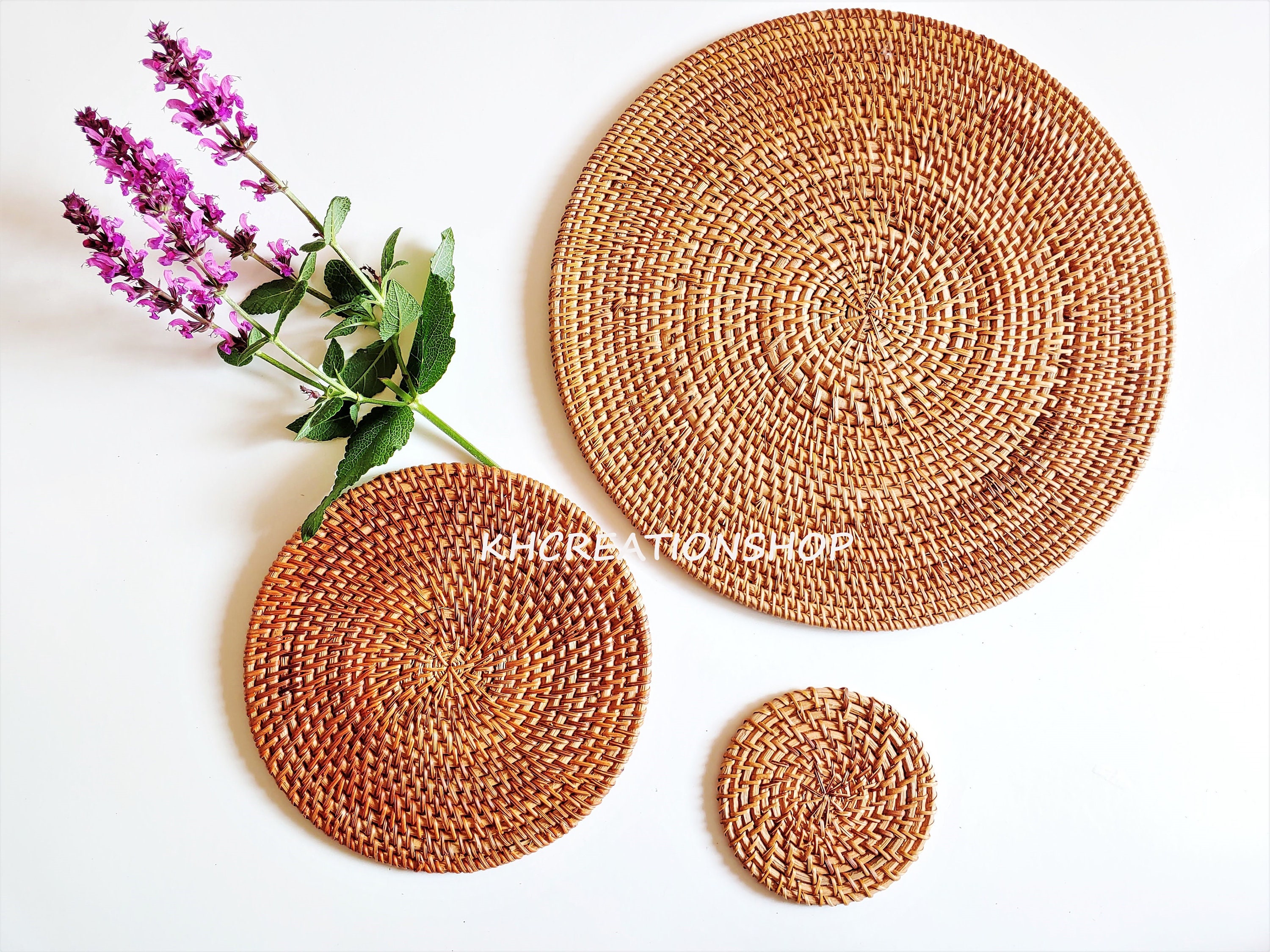 Round Natural Placemats Set for Dining Table, Hand Braided 14inch, Hot Pot  Holder Heat Resistant Mats, Straw Wicker Placemats, Gray Color 