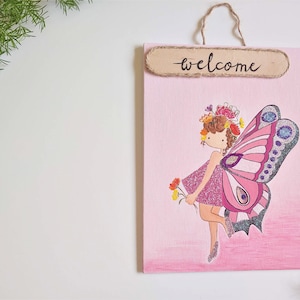 Welcome Sign for Girl Room ,Personalized Gift,Door Hanger,Welcome Room Sign,Front Door Decor,Front Room Hanger,Room Decor,Wall Art,Wood Sign