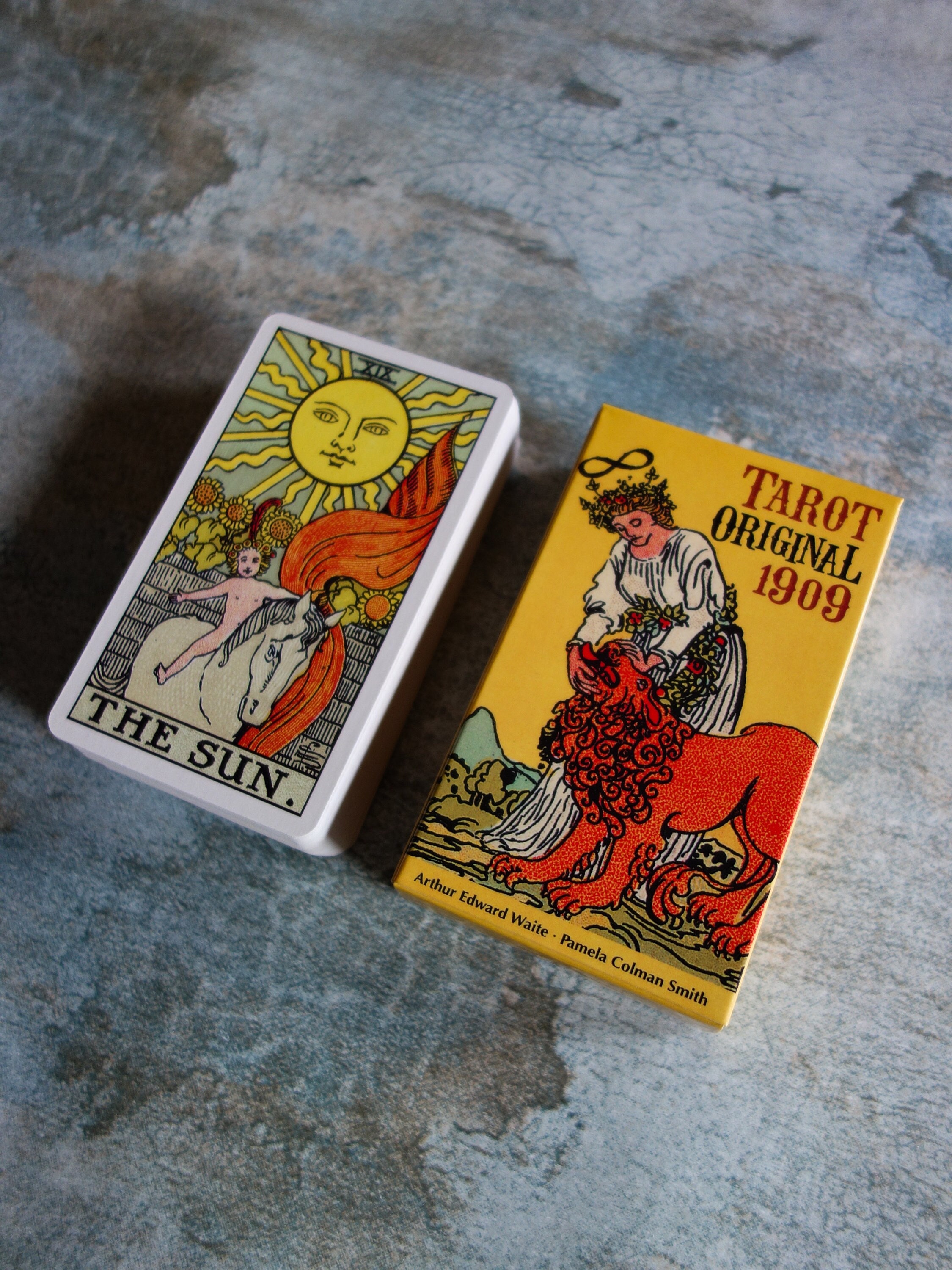 Tarot Universel Rider-Waite Smith Feuille D'Or