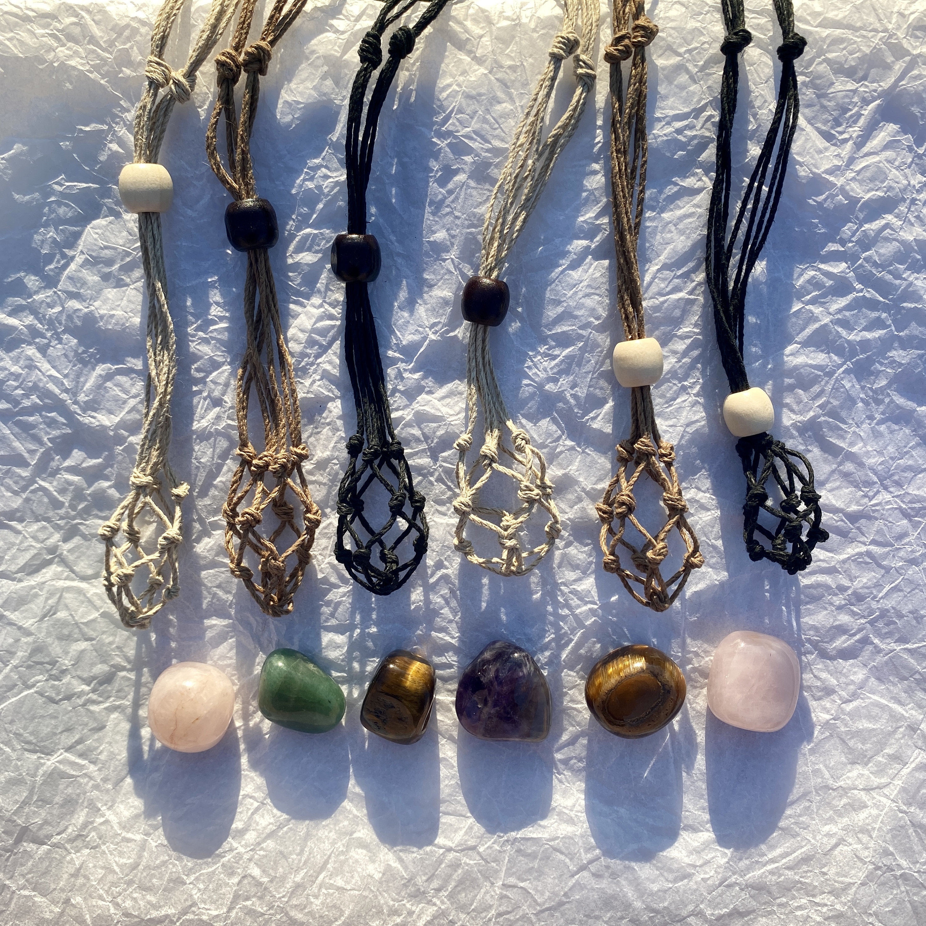 Necklace outlet rock holder