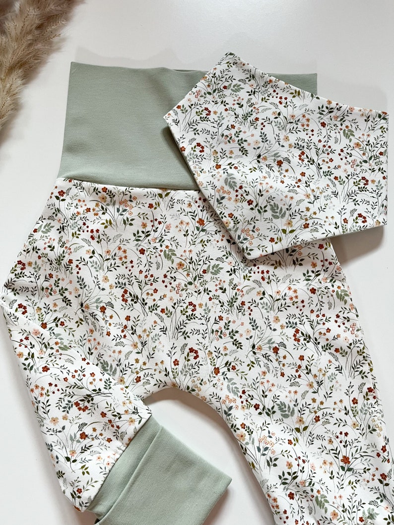 Coffret cadeau bébé, coffret première naissance composé d'un bloomer et d'une écharpe, bloomers bébé, pantalon bébé image 3