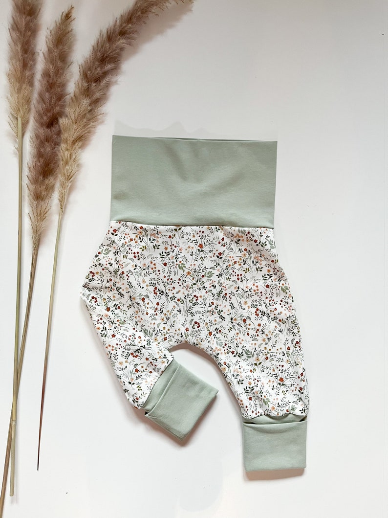 Coffret cadeau bébé, coffret première naissance composé d'un bloomer et d'une écharpe, bloomers bébé, pantalon bébé image 7