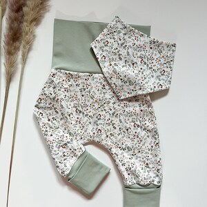 Coffret cadeau bébé, coffret première naissance composé d'un bloomer et d'une écharpe, bloomers bébé, pantalon bébé image 2