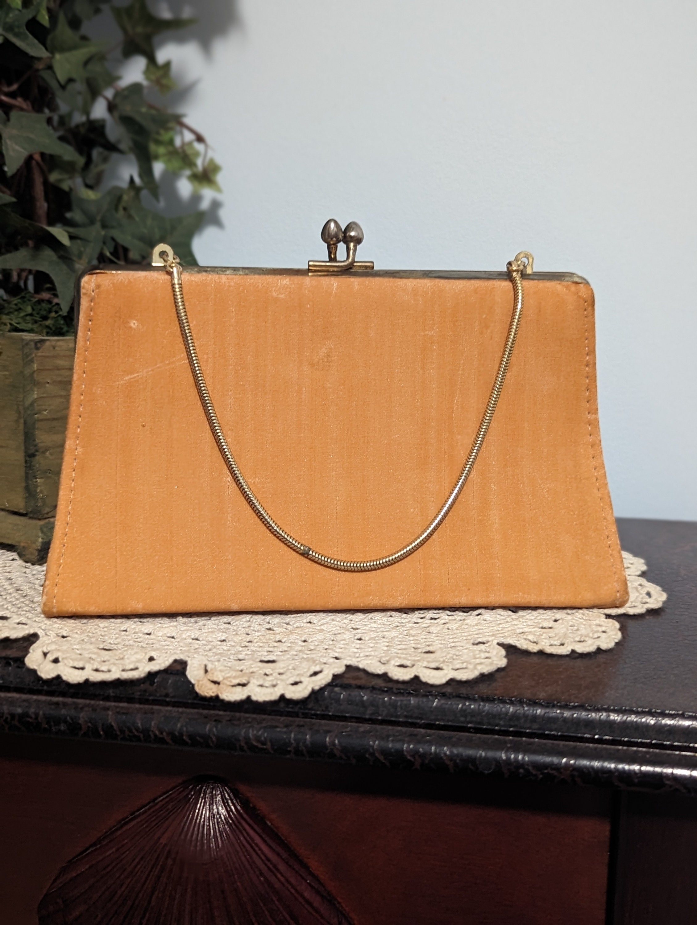 18+ Caramel Colored Handbags