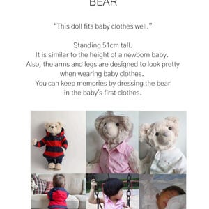 Peut inclure: Poupée ours CHEMBEAR joint51, mesurant 51 cm de haut. L'ours est conçu pour s'adapter aux vêtements de bébé. L'image montre l'ours dans différentes tenues, ainsi que des images de bébés.