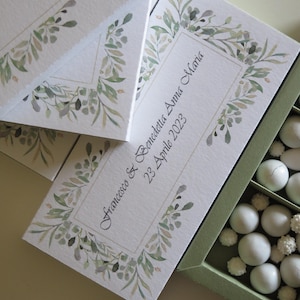Scatola degustazione bomboniera a 3 scomparti personalizzata cornice decori floreali, foglie verde salvia