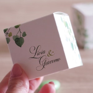 Scatoline Portaconfetti Promessa Matrimonio Personalizzate Bomboniera Eucalipto Ortensie Design Botanico Elegante Già Montate/Fai da Te