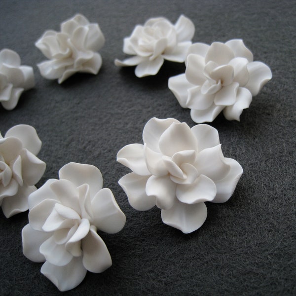 Gardenia 5pcs Wedding floral accessories Bride Bridal white flowers Polymer clay gardenia Floral beads Tiara Crown Hair accessories supply