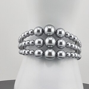 Silvery gray crystal pearls, cuff bracelet on memory wire, adjustable