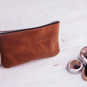 Astuccio per trucco con monogramma Regalo da donna Regalo personalizzato Piccola borsa per cosmetici Borsa per cosmetici in vera pelle Borsa per cosmetici da donna Borsa per trucchi con cerniera