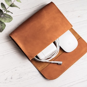 Custodia per caricabatterie MacBook in pelle personalizzata, borsa per cavi MacBook, custodia per cavi tecnologici, organizer per cavi per laptop, custodia per cavi, supporto per mouse magico