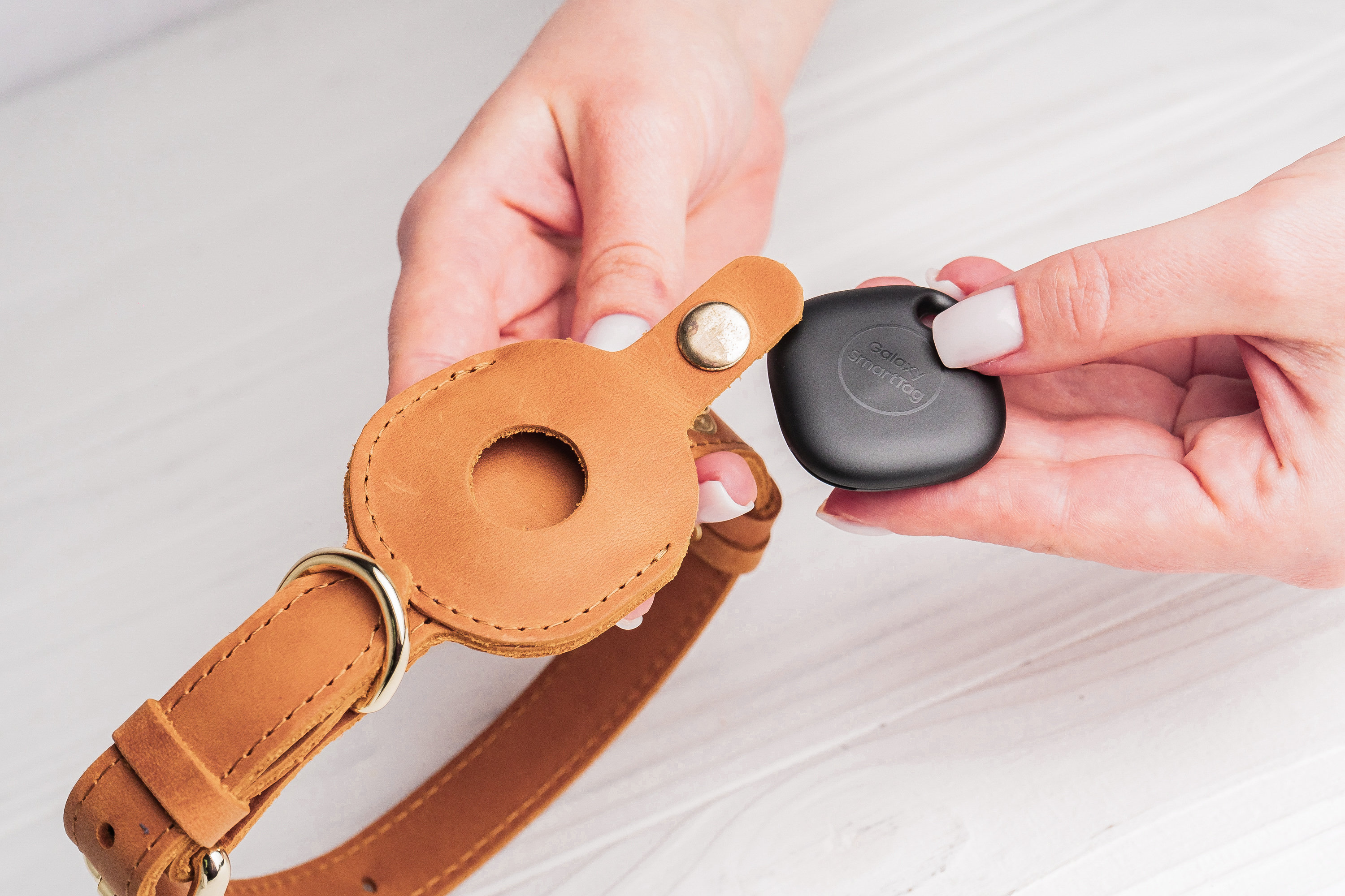Personalized Leather Galaxy Smart Tag Dog Collar, Galaxy Tag Dog Collar, Small and Big Dogs Collar with Galaxy Holder, Smart Tag Dog Collar