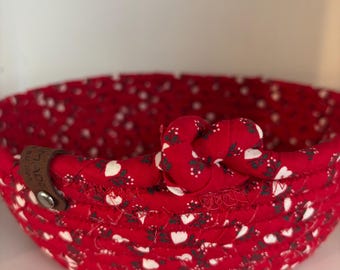 Handmade Rope Bowl Red Green Hearts Christmas Holly Basket