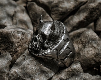 Devil one Ring (Handmade Gothic Ring • 925 Silver & Gold Skull Ring)