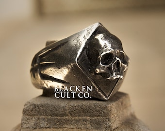 BLACKENFORK Ring (Handmade Gothic Ring • 925 Silver & Gold Skull Ring)