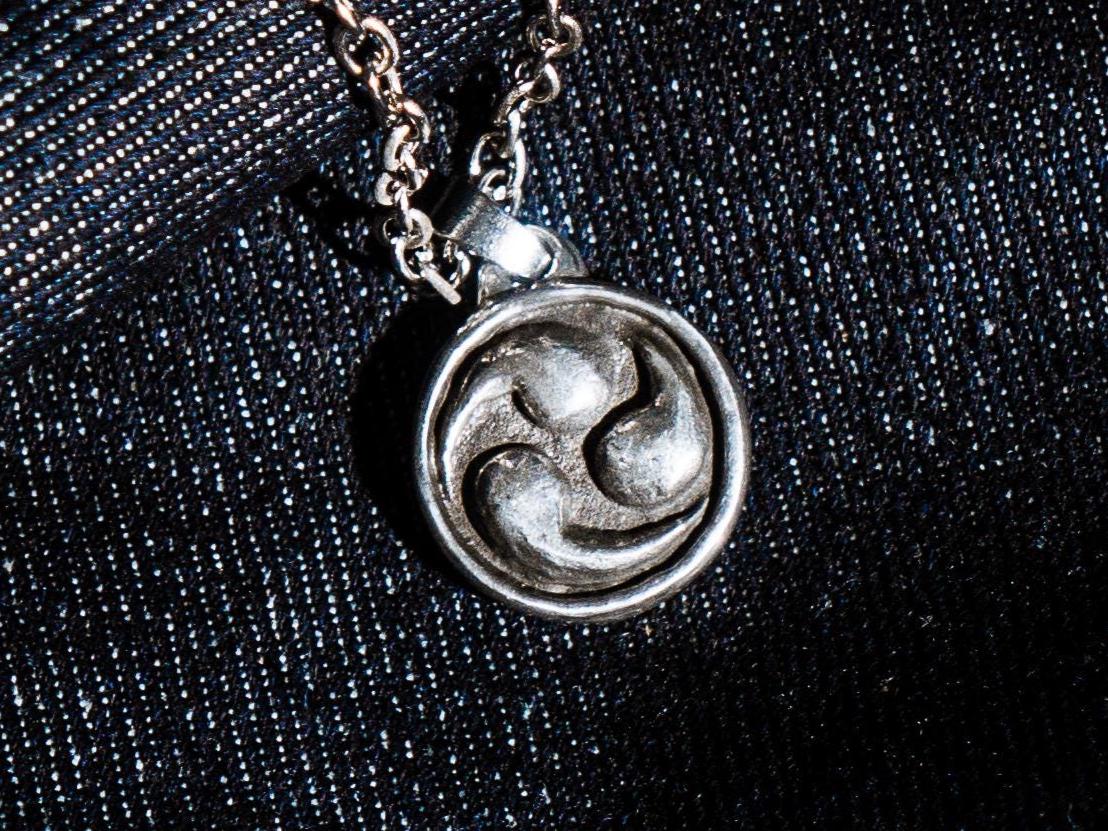 Tomoe Pendant