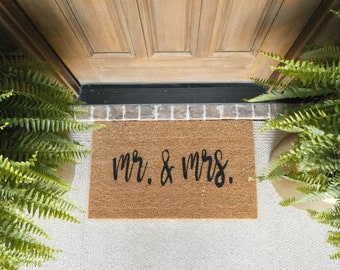 Mr. & Mrs. Doormat, Wedding Gift, Newly Married, Bride Gift, Bridal Shower, Engaged, New Homeowner, Housewarming Gift, Cute Doormat