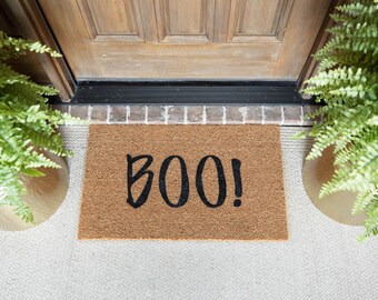 Boo Doormat, Welcome Mat, Cute Doormat, Cute Gift, Home Decor, Front Porch Decor, Fall Doormat, Fall Decor, Hey Boo, Halloween Decor