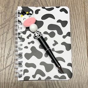 Brown Cow Print Notebook: School Notebook, Cow Print Journal, Brown White  Pattern, 8x11.5: Scherbarth, Ebony: 9798453662647: : Books