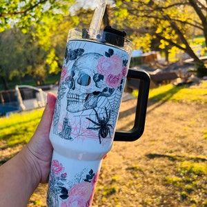 40 oz skull tumbler, 40 oz flower tumbler, 40 oz Pink Gothic Skull and Flowers ,Halloween Tumbler, 40oz Halloween Tumbler, Skull and Flowers