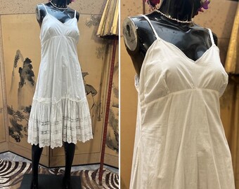 Vintage Baumwoll Kleid mit Petticoat Spitzenborte
