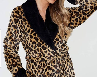 Dressing Gown Women - Luxurious Fluffy Ladies Dressing Gown in Super Soft Fleece Animal Print  for Women, Gifts for Mum