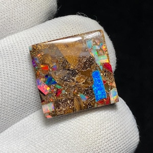 Exquisite Ammolite Cabochon, Rare And Vibrant Gemstone, 17 x 17 x 3MM, 8.3ct,  Opal Like Play Of Color This Is Unique Stone.