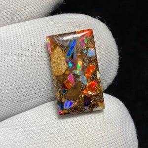 Exquisite Ammolite Cabochon, Rare And Vibrant Gemstone, 18 x 10 x 3MM, 4.5ct,  Opal Like Play Of Color This Is Unique Stone.