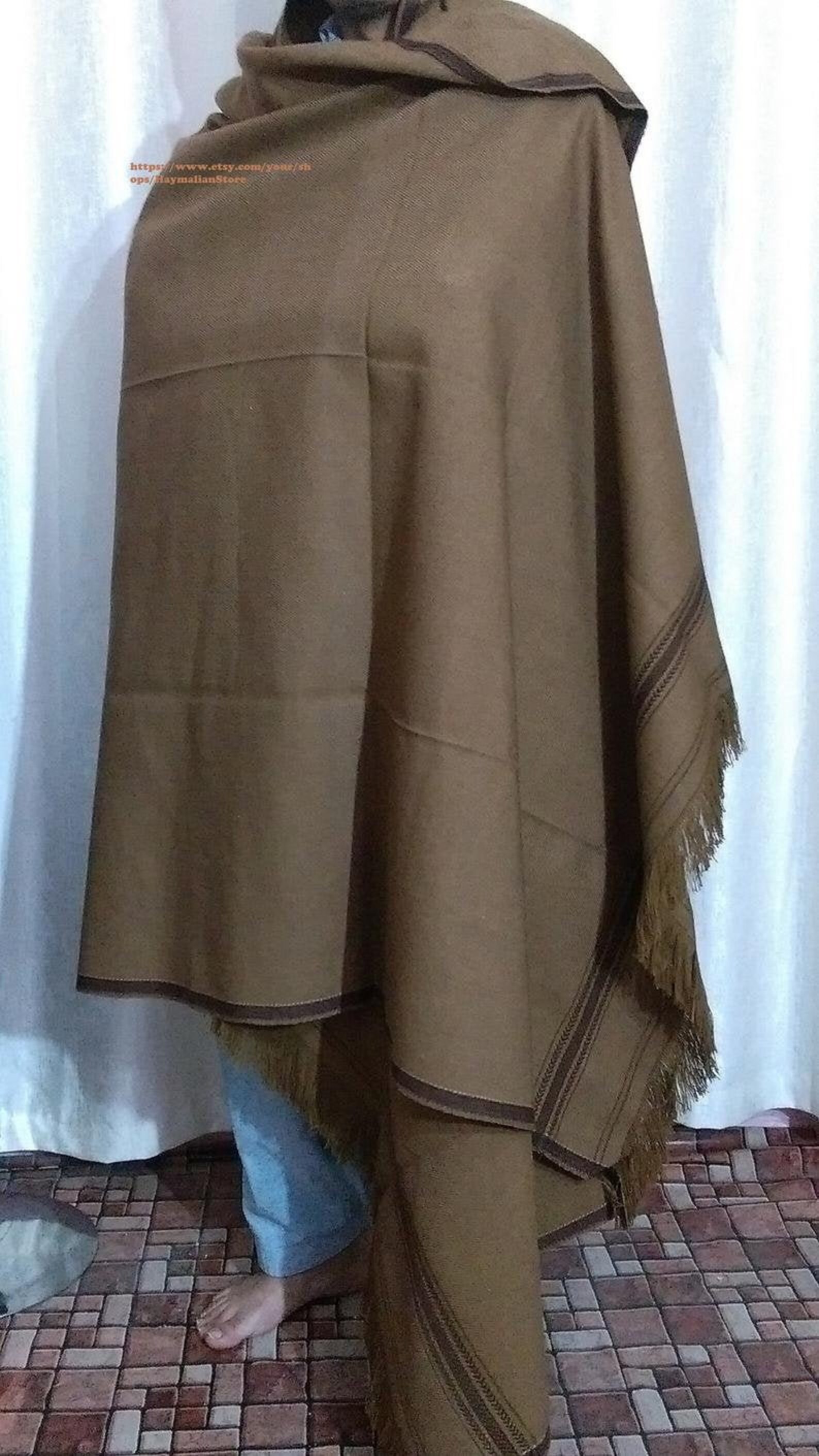 chitrali woolen shawl
