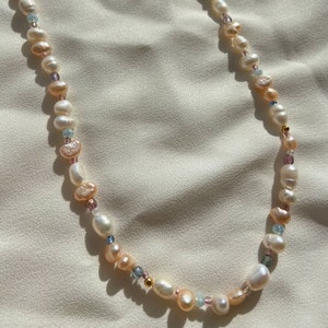 peach pearl necklace, beaded pearl necklace, pearl gold necklace