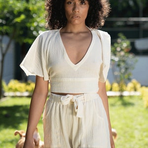 Boho Summer Set - Organic Cotton Two Piece Set | V-Neck Butterfly Sleeve Crop Top & Pocket Detailed Shorts | Sustainable Fashion