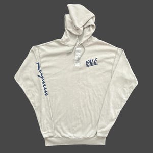 Vintage Yale University Regatta New Haven Connecticut Drawstring Pullover Hoodie Sweatshirt Pre-Owned 17.5&quot; x 25&quot; Size XS
