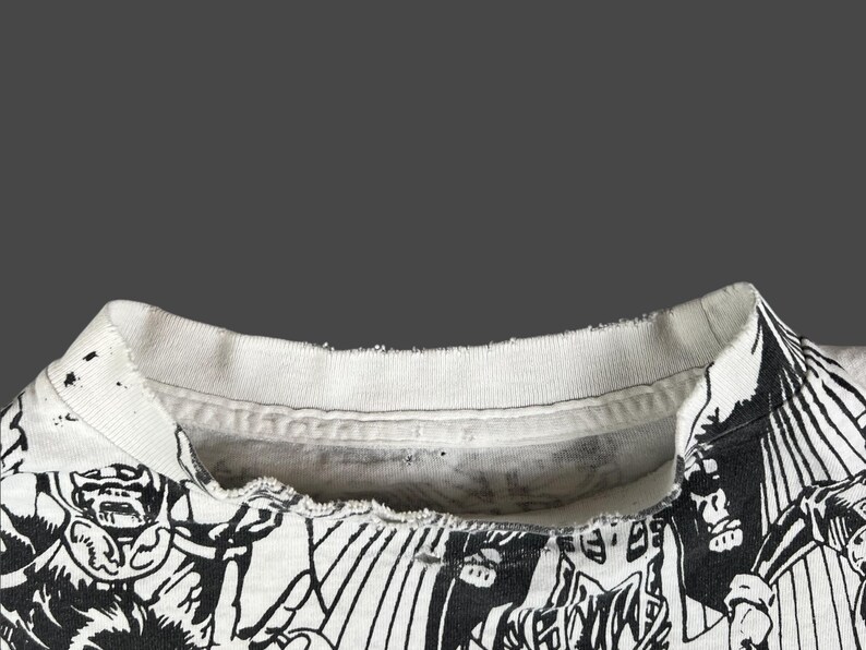 Vintage 90s Marvel Comics Avengers Spider-Man **Distressed** All Over Print AOP T Shirt Pre-Owned 20" x 27" Size S immagine 4