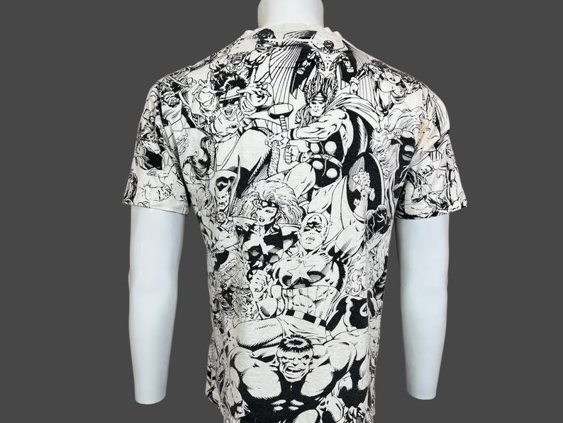 Vintage 90s Marvel Comics Avengers Spider-Man **Distressed** All Over Print AOP T Shirt Pre-Owned 20" x 27" Size S immagine 2