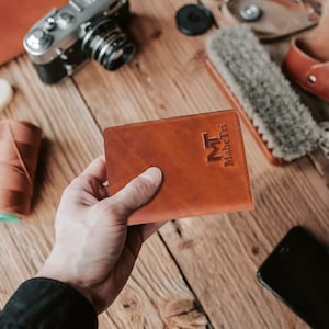 Leder Portemonnaie, Minimalistisches Portemonnaie, Leder Bifold Portemonnaie, Distressed Leder Slim Bi fold Wallet | Geschenk für Ihn