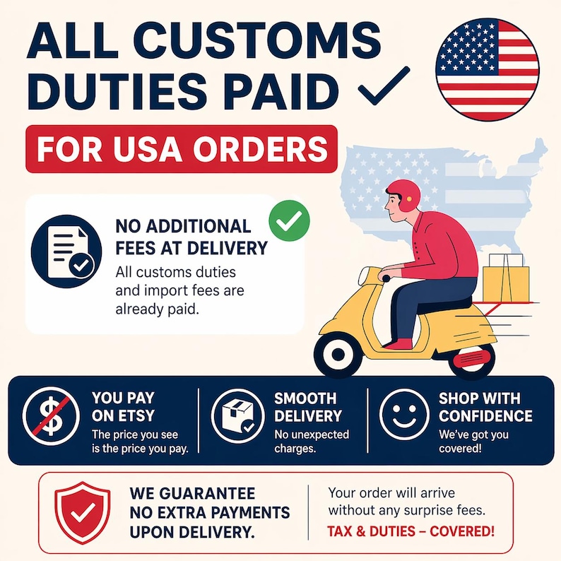 以下が含まれることがあります： 「ALL CUSTOMS DUTIES PAID FOR USA ORDERS」と書かれたイラスト。 黄色のスクーターに乗った人が荷物を配達しています。 画像には、アメリカ国旗と追加料金なし、スムーズな配達に関するテキストも含まれています。