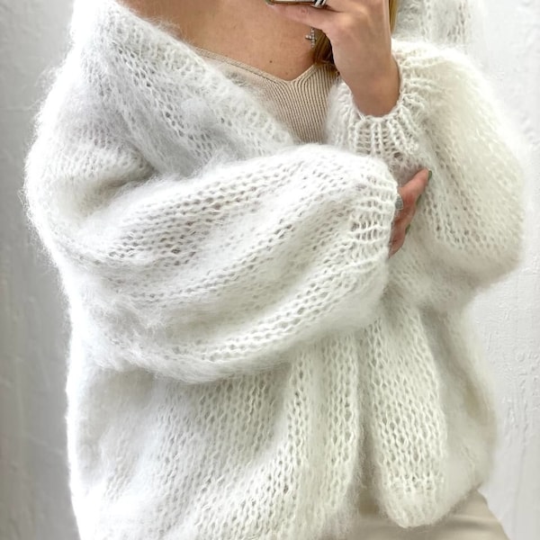 Cardigan en mohair blanc - Pull oversize en mohair - Manches ballon - Cardigan en maille épaisse - Cardigan en laine angora - Cardigan ouvert