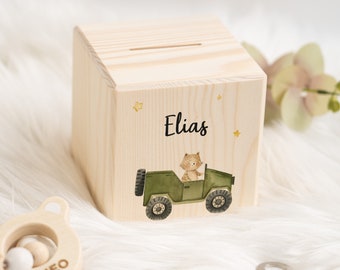 Personalisierte Spardose aus Holz mit Geländewagen-Motiv und Tierfreunden - Einzigartiges Geschenk für Kinder zur Taufe oder Geburtstag
