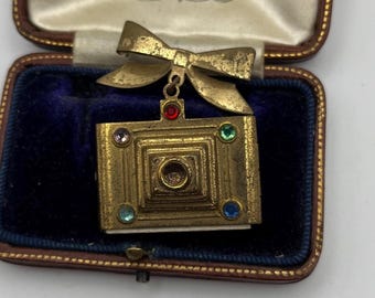 Antique 1920s Art Deco Eire camera and miniature postcard brooch