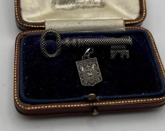 Broche Ancienne Rosace Nacrée Avec Tour Eiffel - Fin XIXe Siècle - Rare